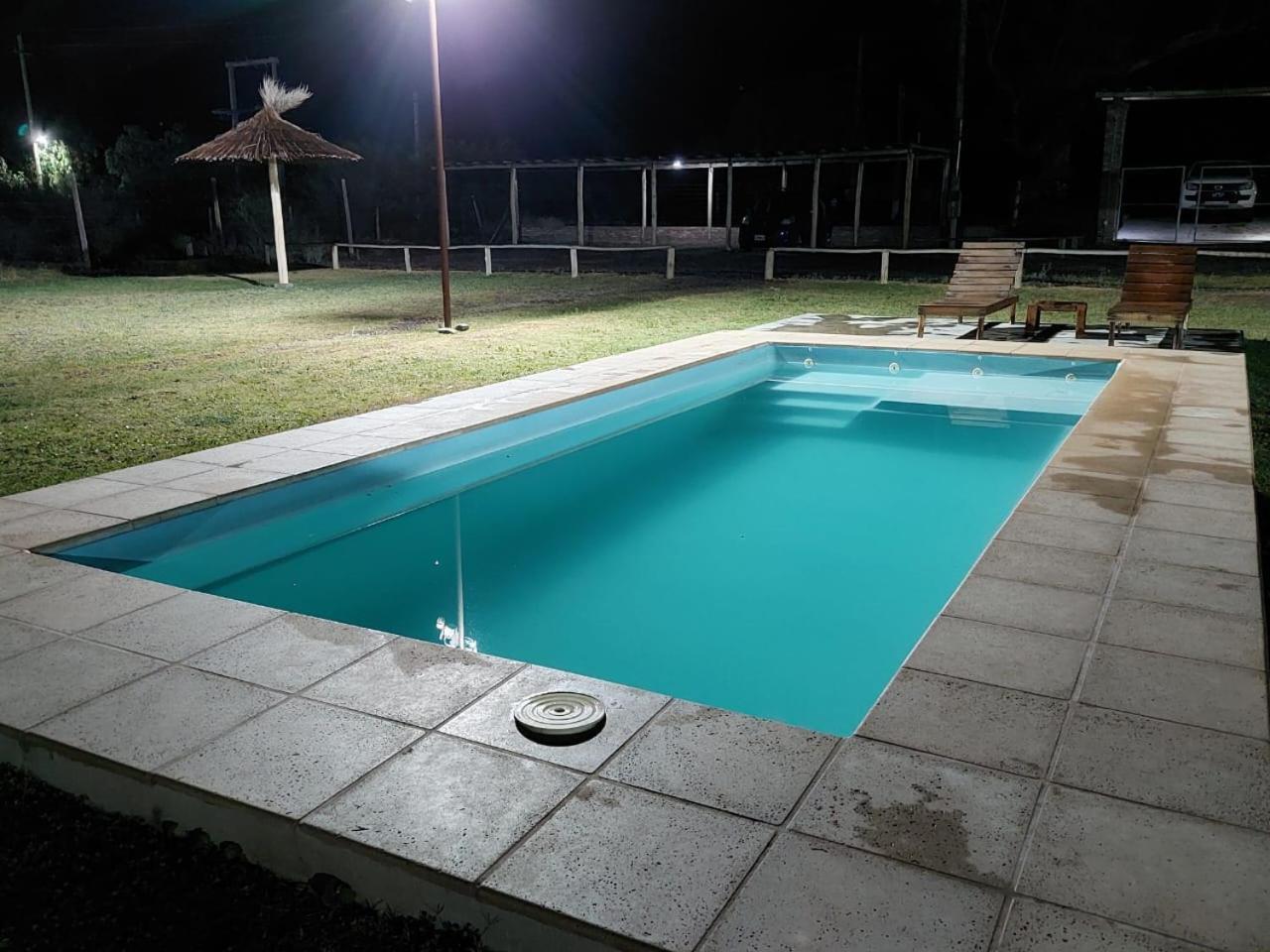 Abril * Villa Basilio Nievas