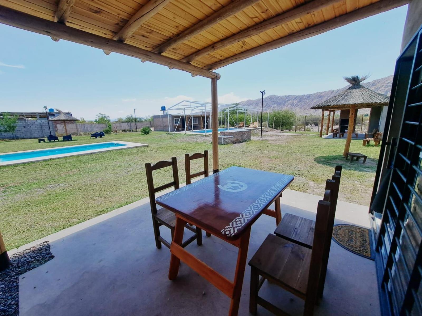 Lodge Abril *